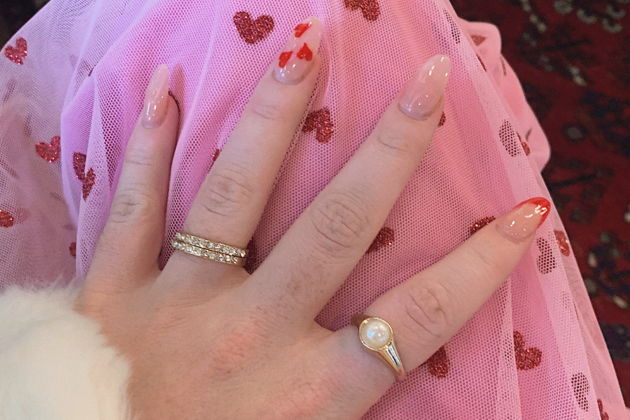 30 Super Cute Valentines Nails Ideas You Need To Copy - Ryality